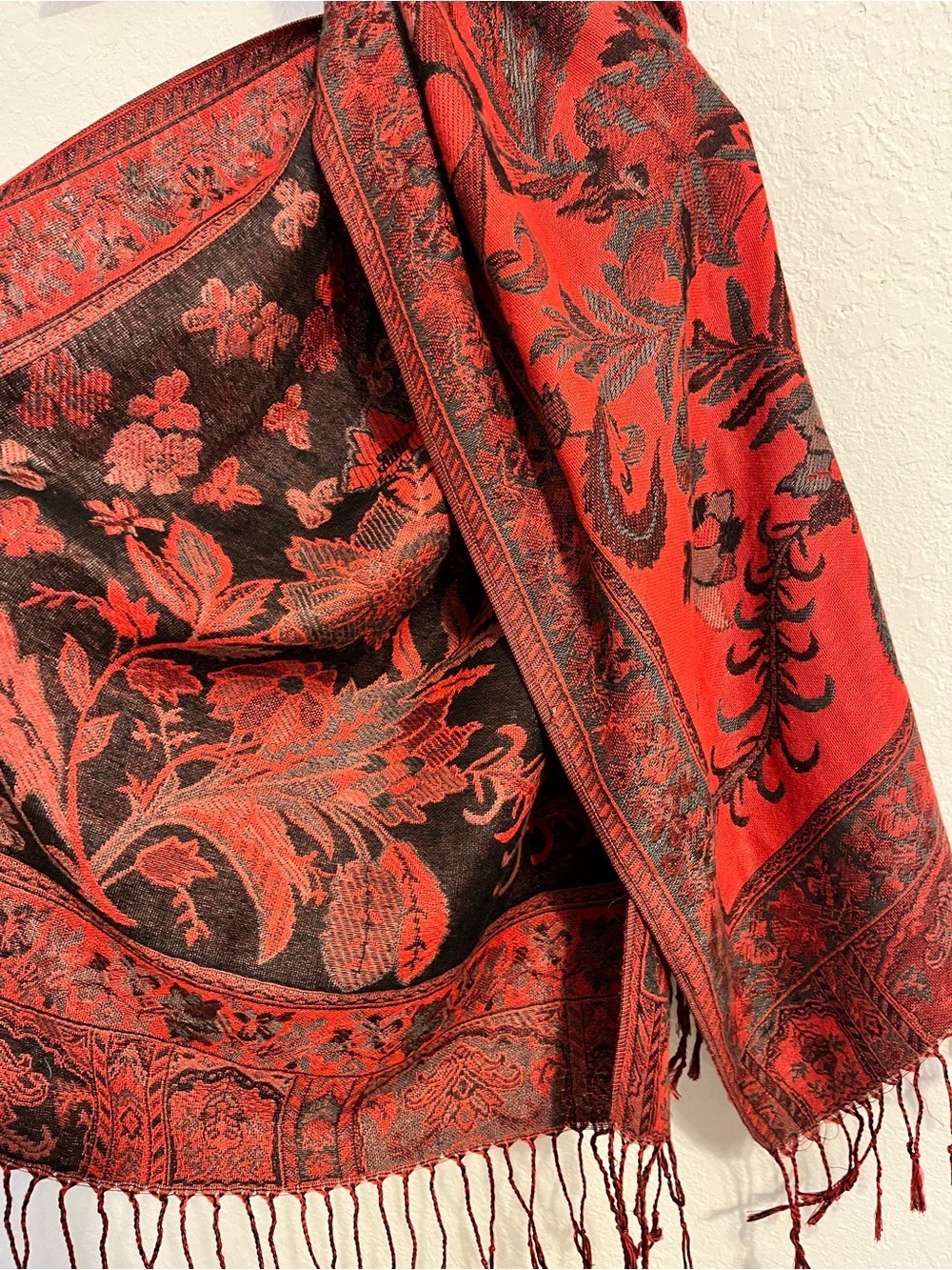Reversible Jacquard Floral Shawl Wrap Red Black Oversized Fringe Boho Gothic - Picture 7 of 8